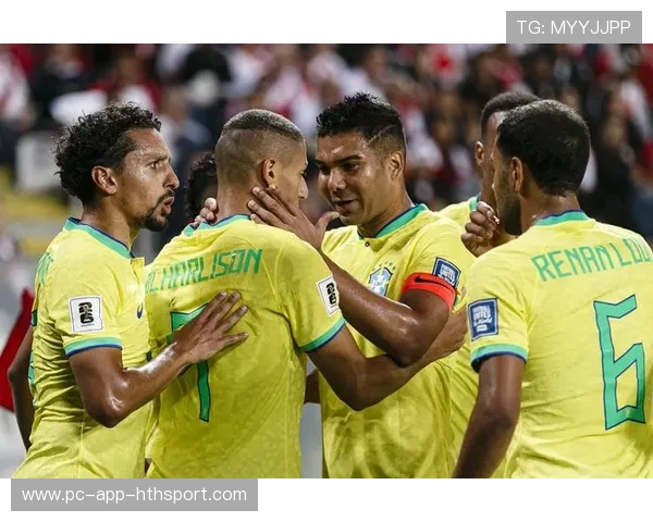 内马尔内切分球制造直面机会，巴西前场组合持续升温