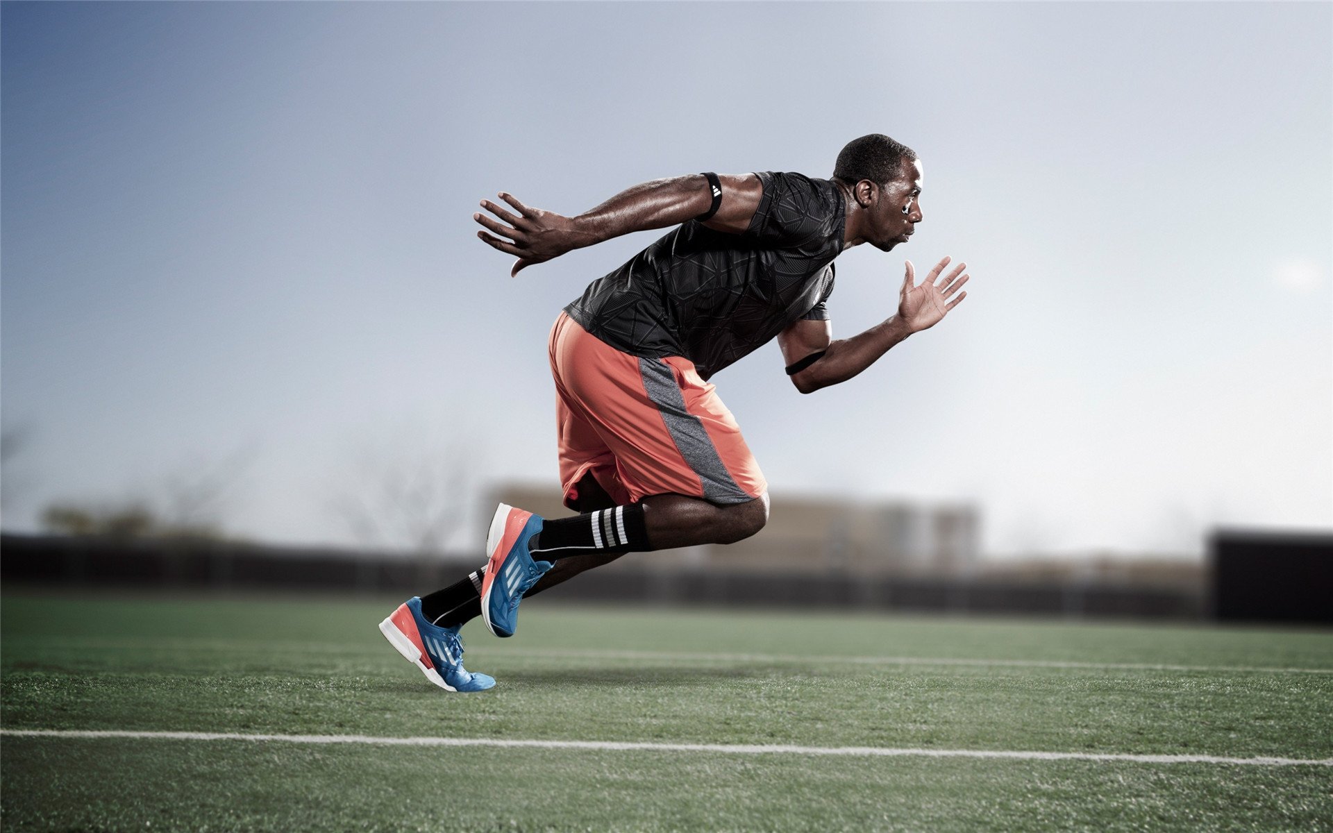 “商圈白领午间街区短跑联赛” 压缩版赛事广受欢迎